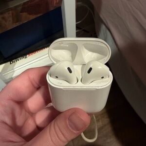 AirPod 2